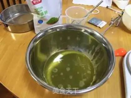 Make Tea blueberry Swiss roll step 1