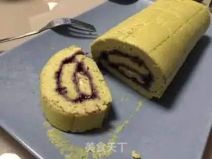 Make Tea blueberry Swiss roll step 7