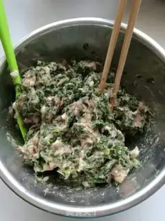 Make Pork greasy dumplings step 6