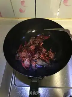 Make Spicy lobster step 2