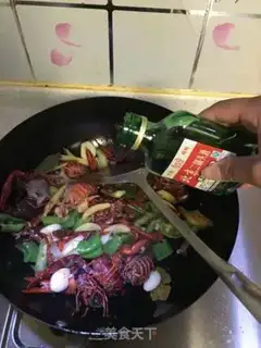 Make Spicy lobster step 5