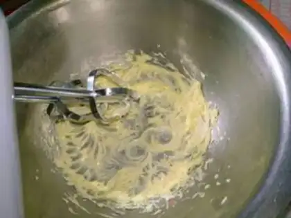 Make Gold coconut ball step 1