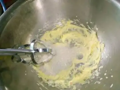Make Gold coconut ball step 2