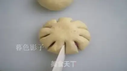 Make Spaghetti bread step 8