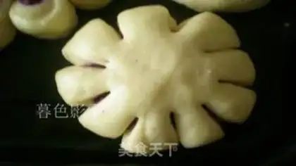 Make Spaghetti bread step 10