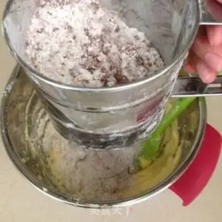Make Chocolate nut crackers step 3