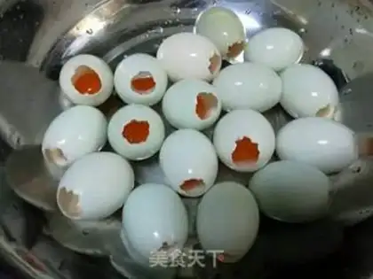 Make Gold rice eggs step 1