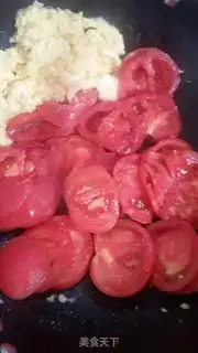 Make Tomato fried eggs step 5