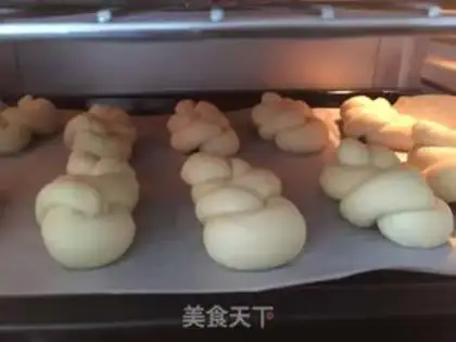 Make Milky varnish bread step 10