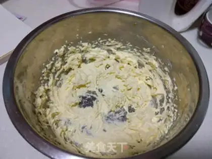 Make Coco pineapple bun step 3