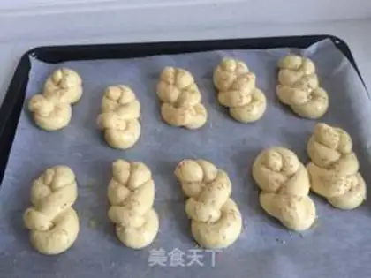 Make Milky varnish bread step 11