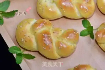 Make Milky varnish bread step 15