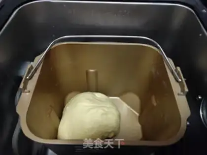 Make Coco pineapple bun step 9