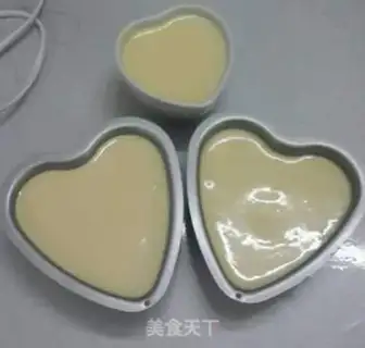 Make Heart-shaped cotton cake step 9