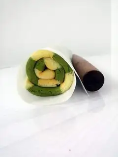 Make Two-colour towel cake rolls step 16