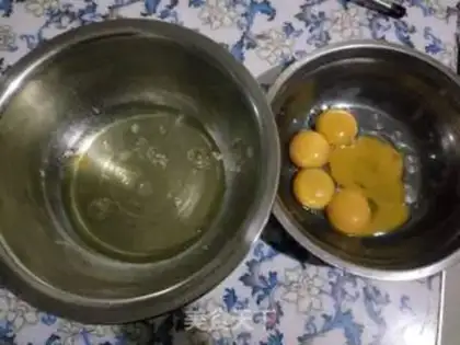 Make Chi Fung Cake step 1