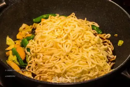 Make Burn the noodles step 7
