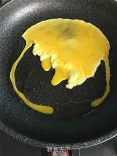 Make Smelt fried eggs step 2