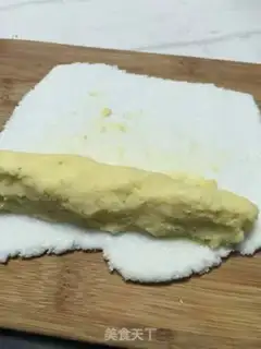 Make Crystal green bean rolls step 6