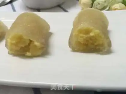 Make Crystal green bean rolls step 11