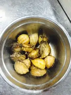 Make Abalone tomato step 0