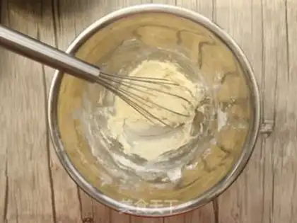 Make Rainbow yogurt cheesecake step 3