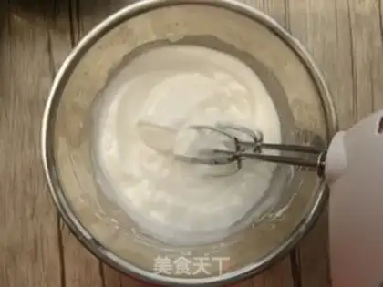 Make Rainbow yogurt cheesecake step 5