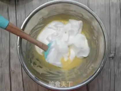 Make Rainbow yogurt cheesecake step 6