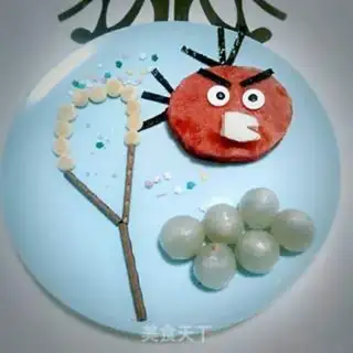 Make Angry little bird from a watermelon step 4