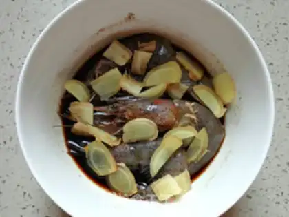 Make Black pepper roasted shrimp step 4