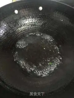 Make Fried goose eggs step 2