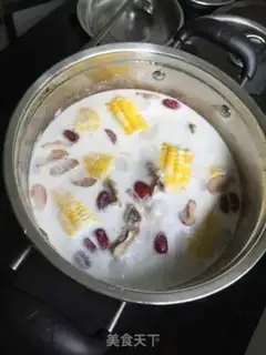 Make Coconut juice corn chicken soup step 8