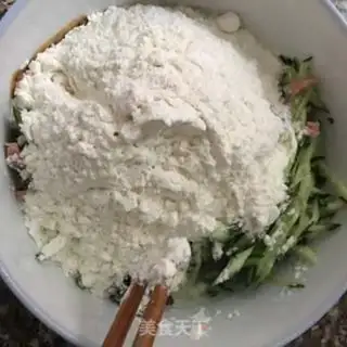 Make Cucumber hamcake step 2