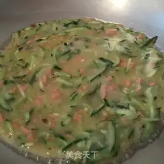 Make Cucumber hamcake step 5