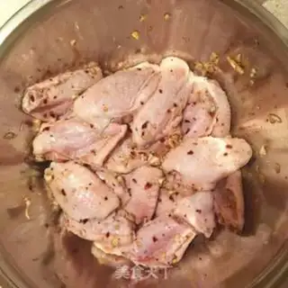 Make No oily, spicy chicken wings step 0