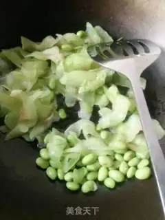 Make Soybeans with watermelon peels step 7