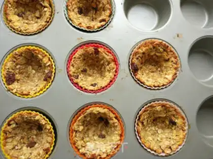 Make Yogurt oatmeal basket step 5