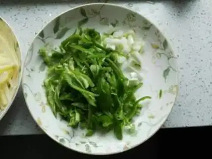 Make Homemade pepper potatoes step 1