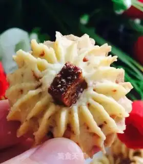 Make Strawberry cookies step 12