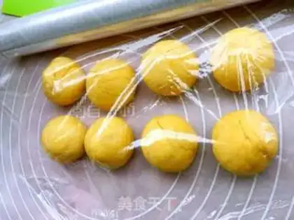 Make Fancy buns step 8