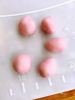Make Fancy buns step 14