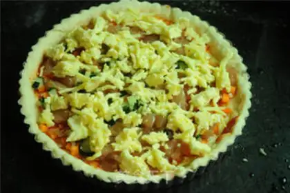 Make Chicken and vegetable pizza step 12
