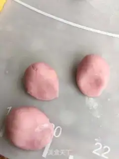 Make Fancy buns step 15
