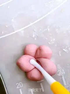 Make Fancy buns step 17