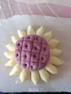 Make Fancy buns step 24