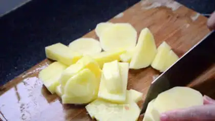 Make Gold potato cheeseball step 3