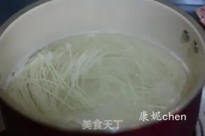 Make Onion noodles step 6