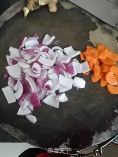 Make The onions make pig tongues step 1