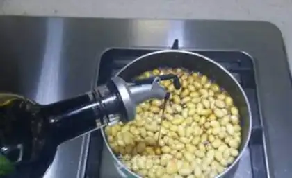 Make Sweet, salty beans, greasy rice step 2
