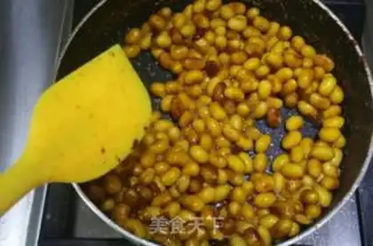 Make Sweet, salty beans, greasy rice step 4